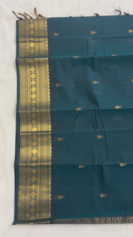 Kanchi cotton with Zari border and Pallu