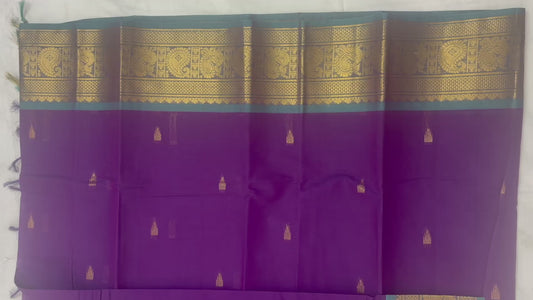 Kanchi cotton with Zari border and pallu